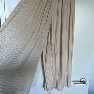 Zara pleated flowy pants